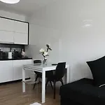 TiranaTOP Suites 3 1000 ft2 (80m² 2bdr+2bthr+living/Kitchen)