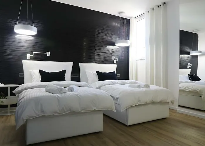 TiranaTOP Suites 3 1000 ft2 (80m² 2bdr+2bthr+living/Kitchen)