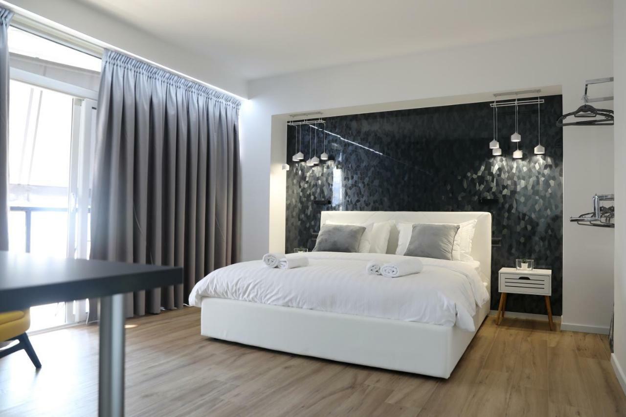 Tiranatop Suites 3 1000 Ft2 Appartement *