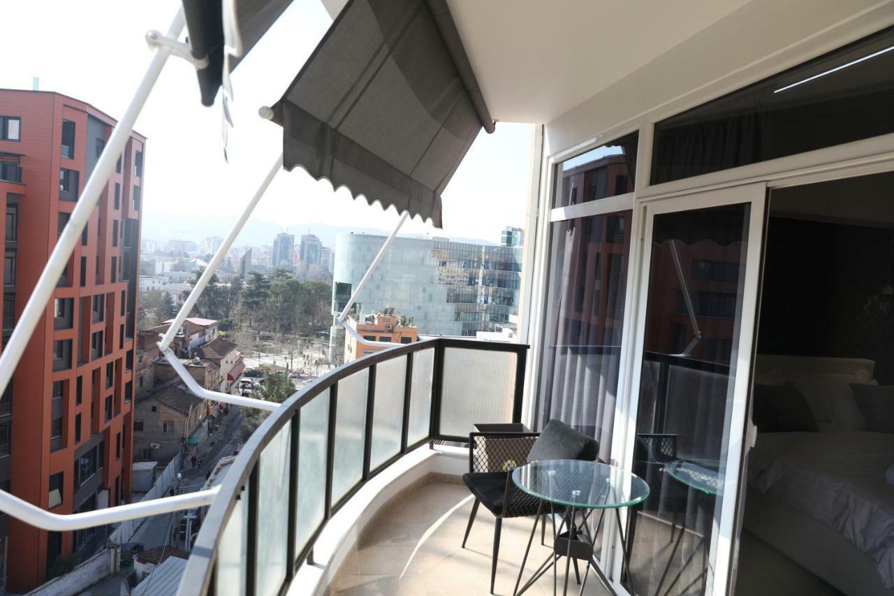 Tiranatop Suites 3 1000 Ft2 * Tirana