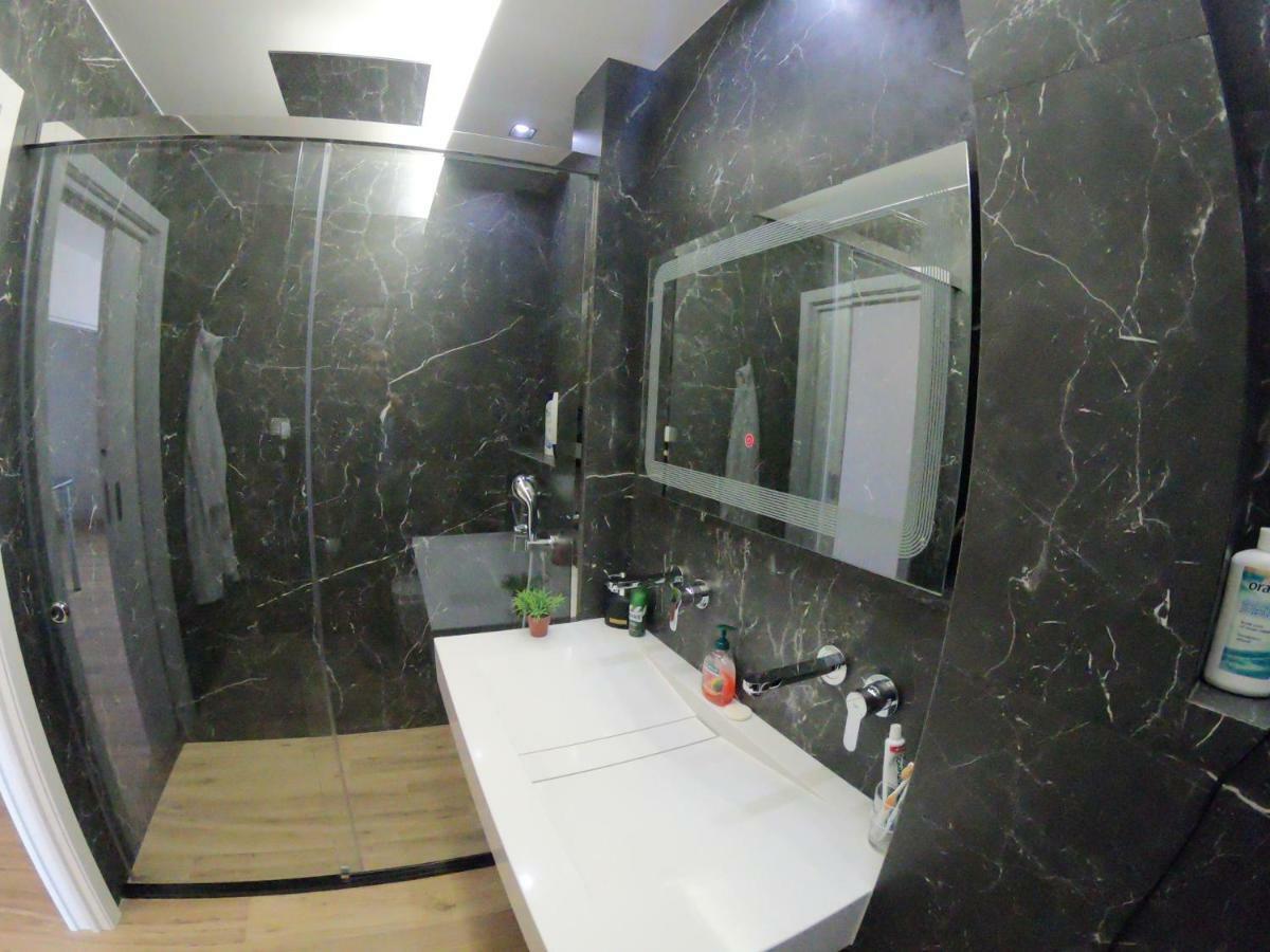 Appartement Tiranatop Suites 3 1000 Ft2 Tirana